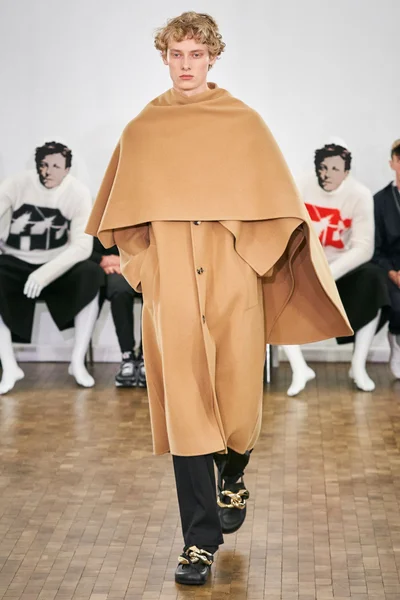 Look 20